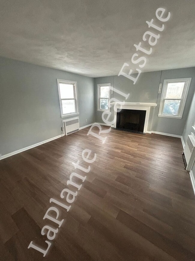 Photo - Cozy 2-Bed Home in Toledo