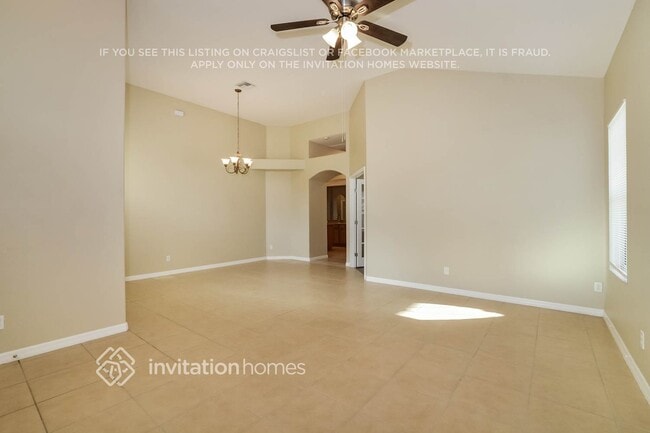 Photo - 204 Tower View Dr E