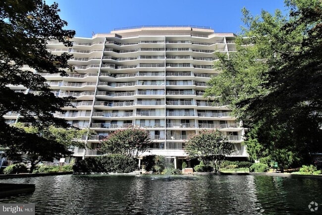 Building Photo - 3333 University Blvd W Unit 1005 Rental