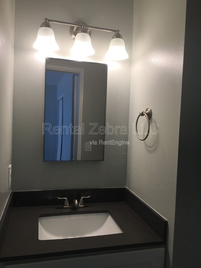 Photo - 909 Breton Dr