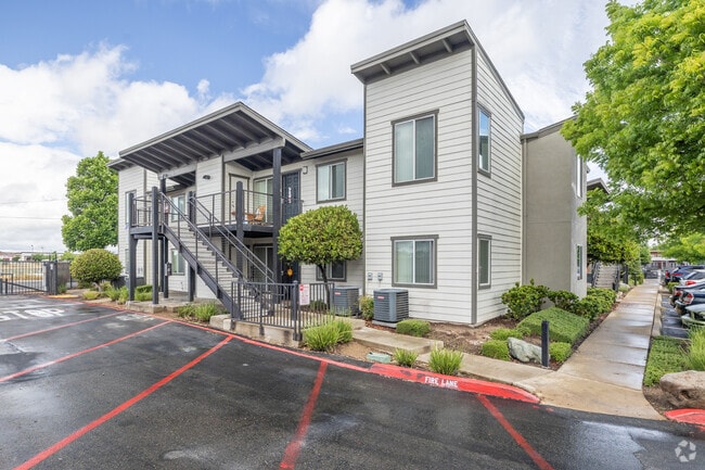 Building Photo - Pacific Rim Apartments