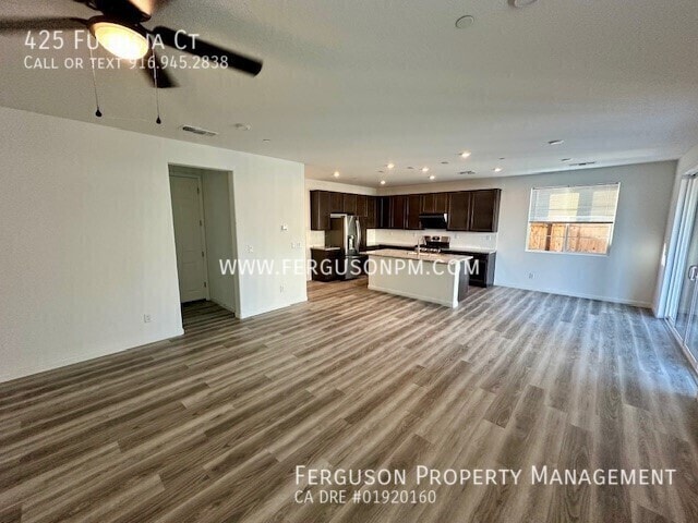 Photo - 425 Fuchsia Ct
