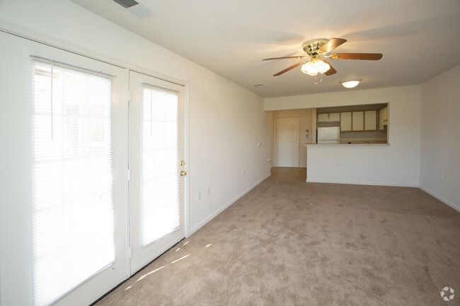 1BR,1BA,-767SF Living Room