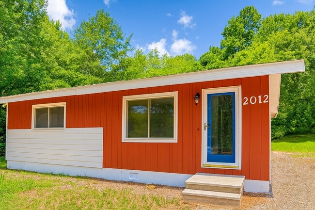 Building Photo - 2012 Arcadia Rd Rental