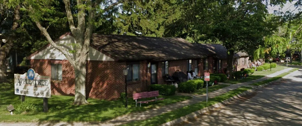 Photo - 385 Bernard Rd