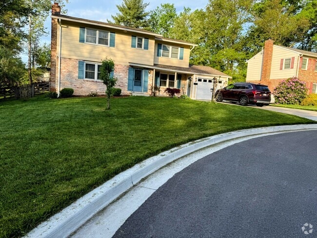 Building Photo - 740 Tiffany Ct Rental