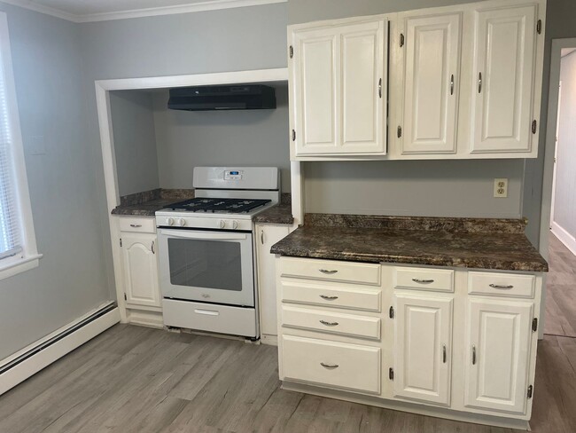 Photo - 147 Hudson St Apartment Unit 3