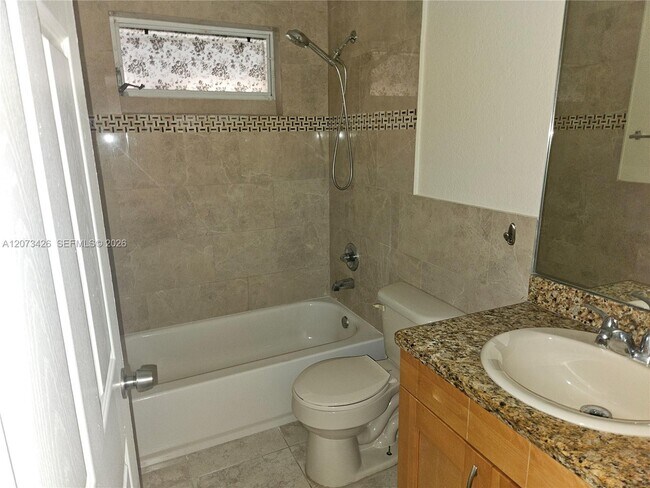 2500 NE 193rd St Unit 2502