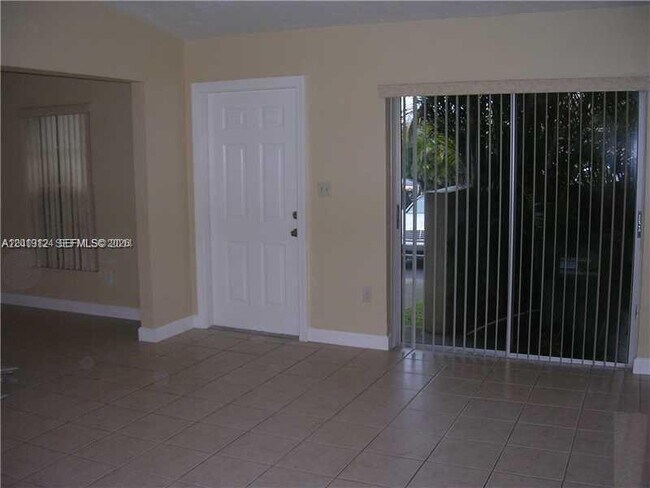 Photo - 11240 SW 122nd Pl