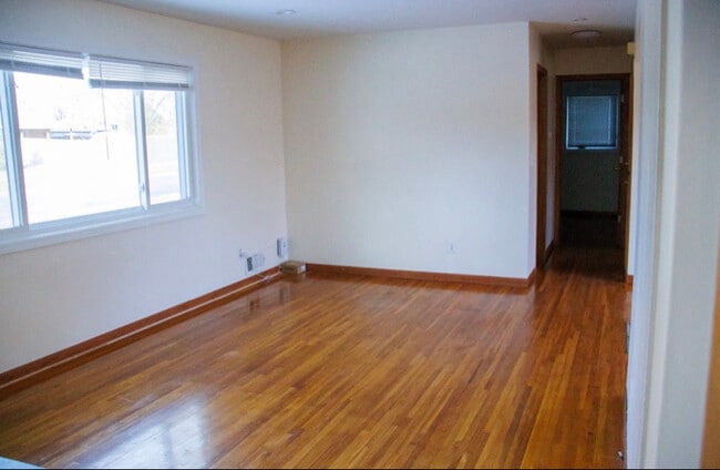 Photo - 1932 Carnelian Ln