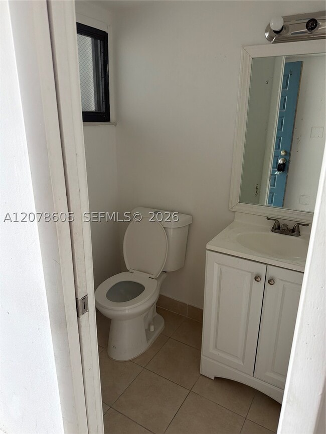 Photo - 650 NE 149th St Unit 106F