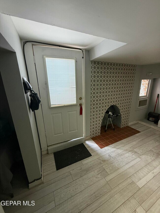 Photo - 3015 Altura Ave Unit 7