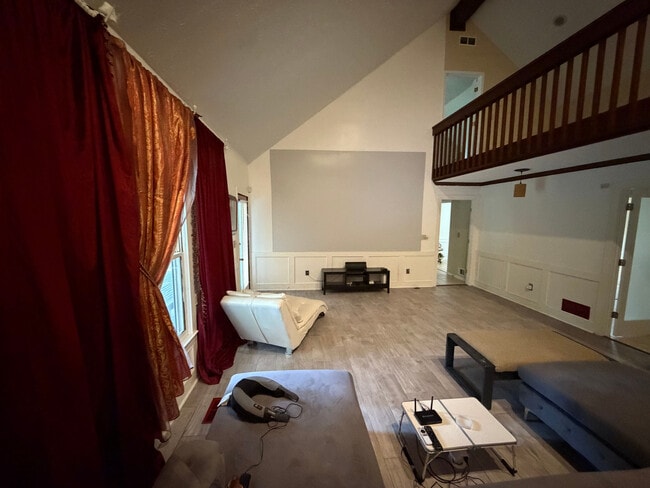 Photo - Room in House on Lilburn Stone Mountain Rd