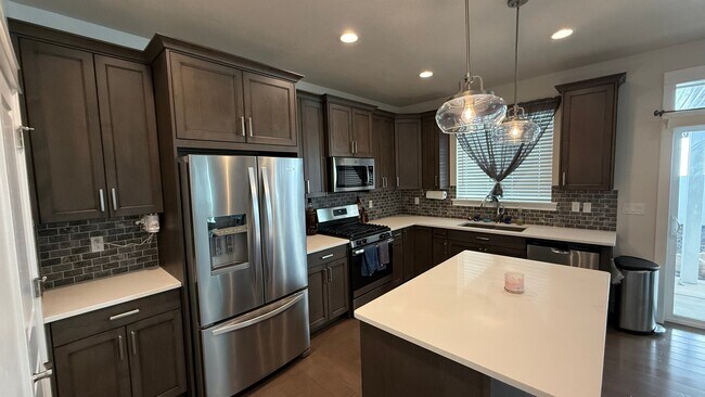 234 Glenwood Wy
