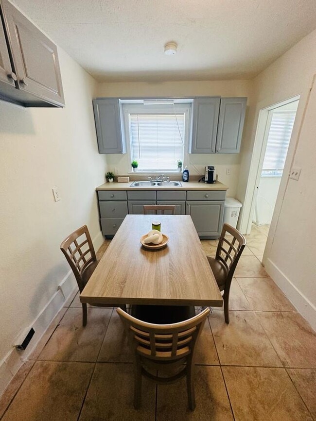 Photo - 728 Columbia St Unit 728 COLUMBIA A