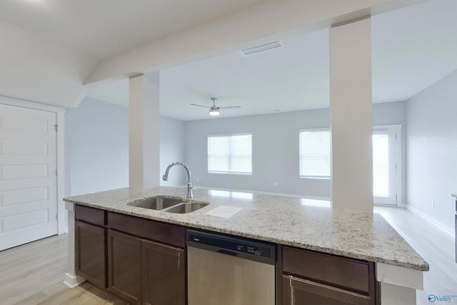 Photo - 6405 Upchurch Dr