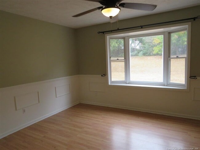 Photo - 5660 Bauer St