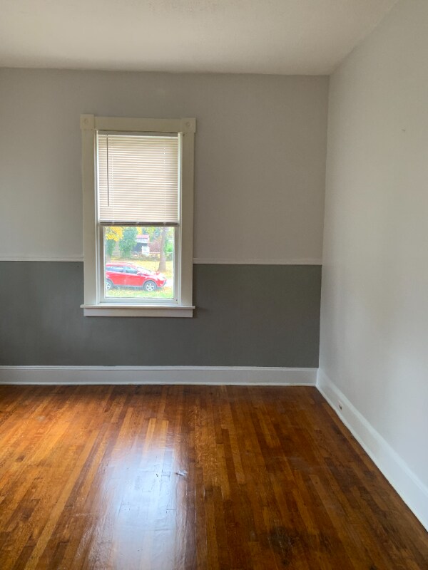 Photo - 4502 Fernhill Ave