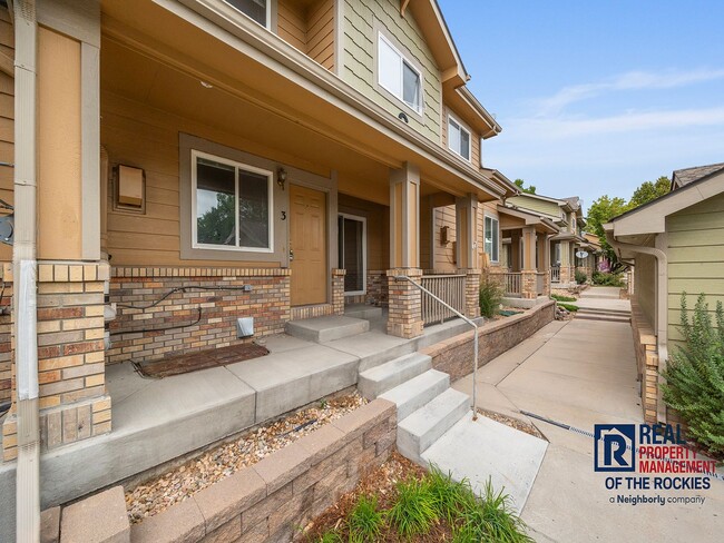 Building Photo - Amazing 3 bed, 3.5 bath Condo in Rigden Farm!