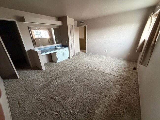 Photo - Townhome in great West End location