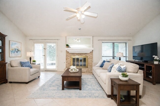 Photo - 4902 Rainwater Dr