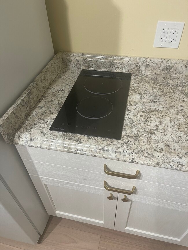 Photo - 3904 Everest Ln N Unit Basement Suite 1br