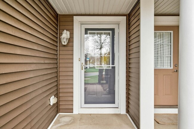 Photo - 7104 Merrimac Ln N