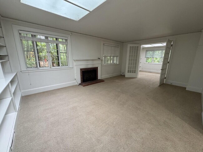 Photo - Spacious 2bed Plus Office, Single-level in Waverly Heights