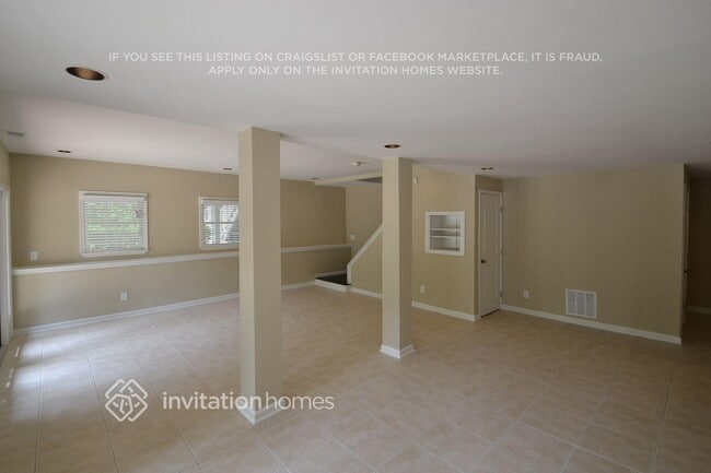 Photo - 6175 Golden Landing