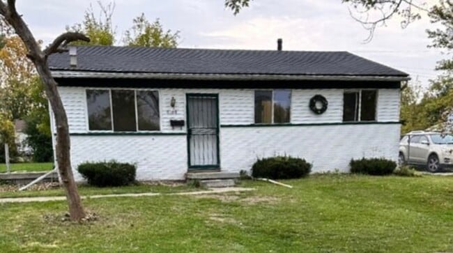 Building Photo - 6168 Hilton Ln Rental