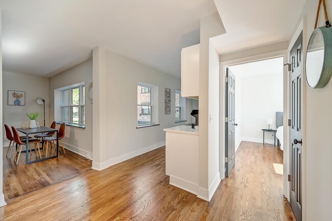Victory Parkway Apartments - 3