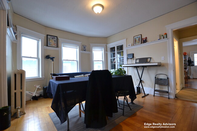 Photo - 46 Atkins St Apartment Unit 2