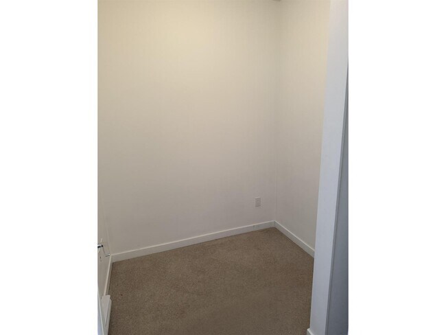 Photo - 15848 Fraser Hwy Unit 308