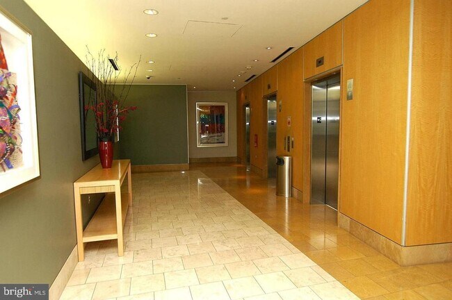 Photo - 1117 10th St NW Unidad 1107