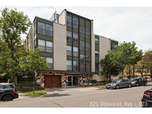 Building Photo - 821 Douglas Ave Rental