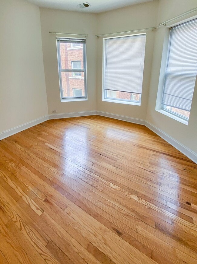 Photo - 849 W Cornelia Ave Unit 853-1N