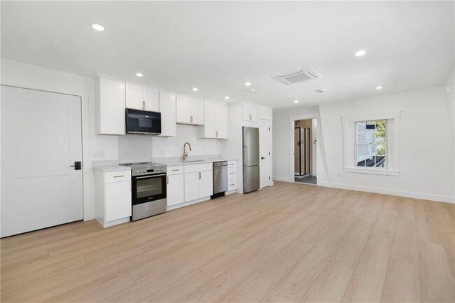 Photo - 3 Melrose St Unit 3