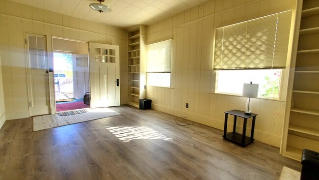 Photo - 131 W Rocalla Ave