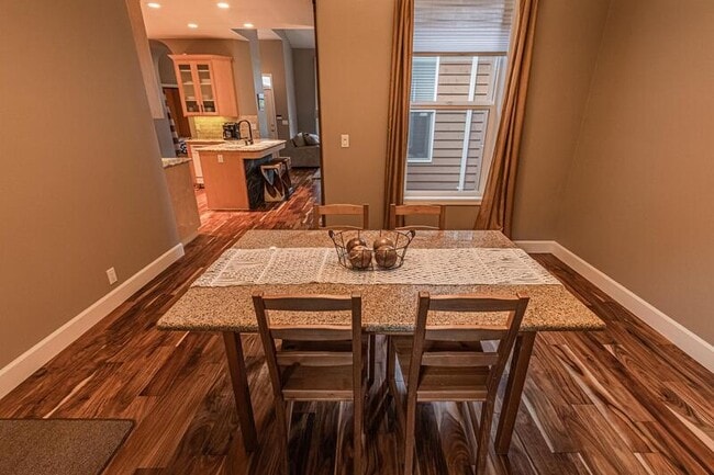 Photo - 205 SW Shining Mist