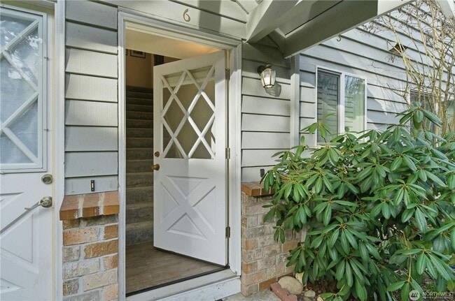 Photo - 2Bd/1.25Ba Edmonds Condo Unidad 6