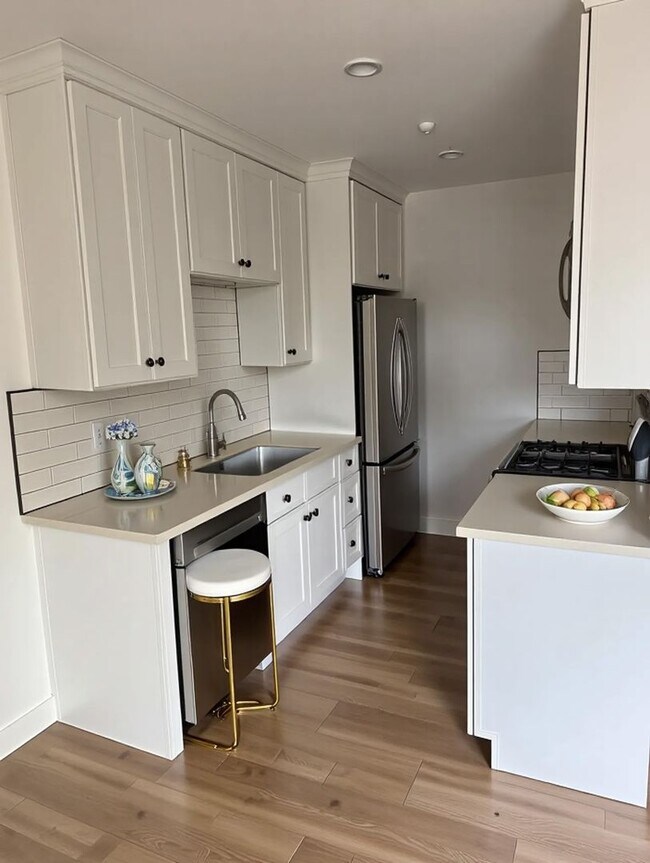 3090 Weldon Ave Unit 1