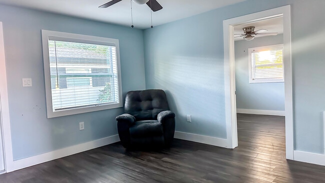 Photo - 713 N 23rd St