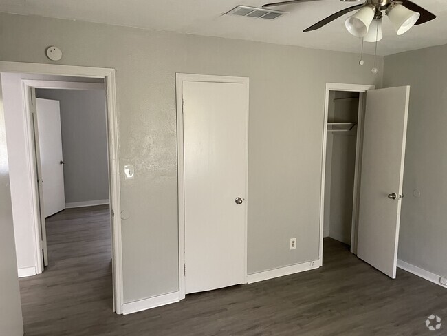 Building Photo - 138 Del Rio St Rental