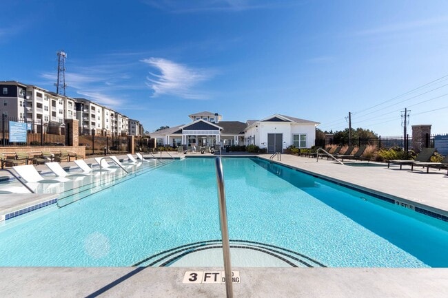 Capstone at Banks Crossing