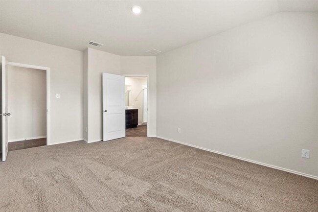 Photo - 128 Shimmering Cv