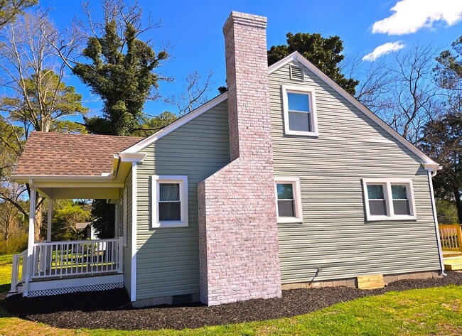 Photo - 1840 Cedar Hall Rd