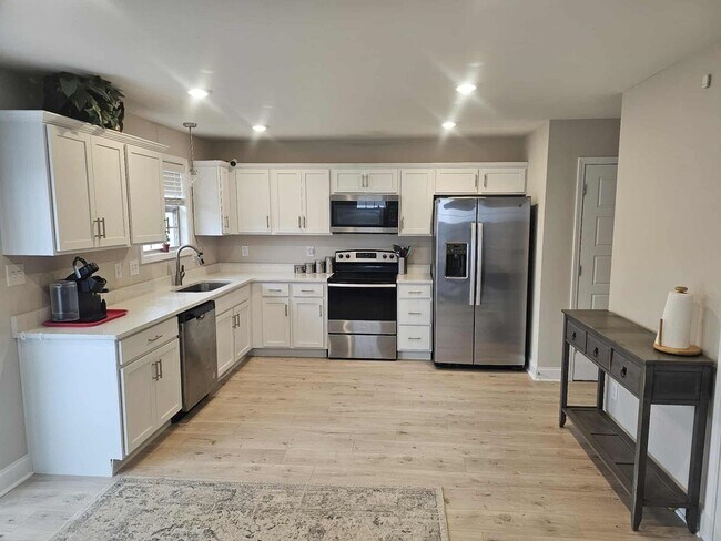 Photo - 2662 Scott Dr