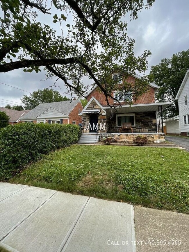 Building Photo - 1405 Sheffield Rd Unit 1405 Sheffield Road Loft