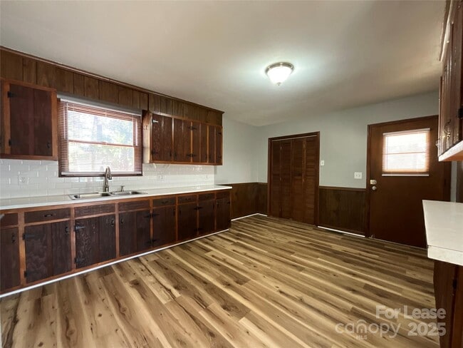 Photo - 215 Liberty St