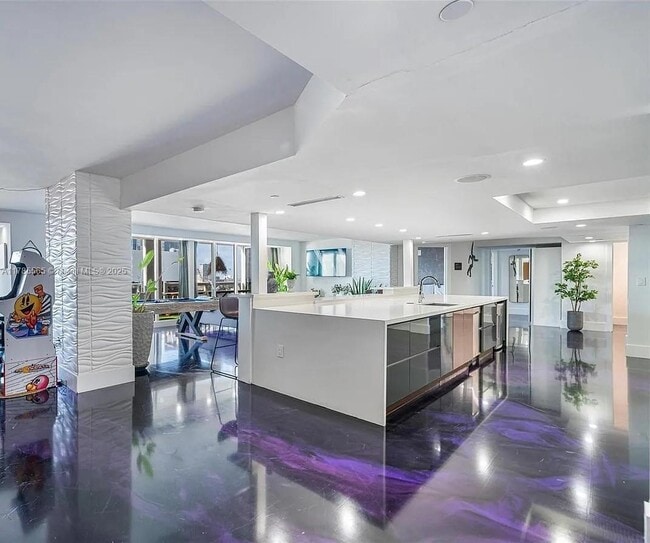 Building Photo - North Bayshore Drive, Miami, FL 33132 - 3 BR 2.5 BA condo Unit A3545